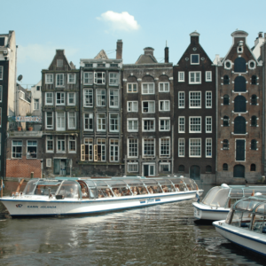 Bedrijfsuitje in Amsterdam met boot