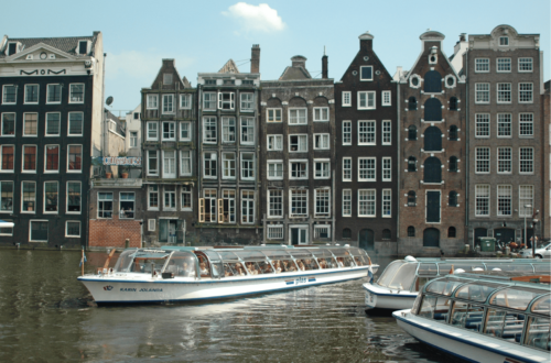 Bedrijfsuitje in Amsterdam met boot